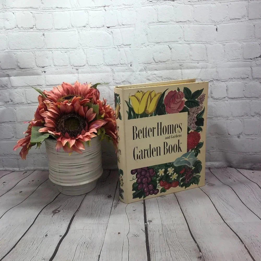Vintage 2nd edition 1954 BETTER HOMES AND GARDENS garden book cottagecore